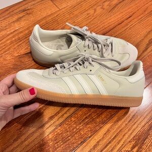 Women’s Adidas Samba size 7.5
